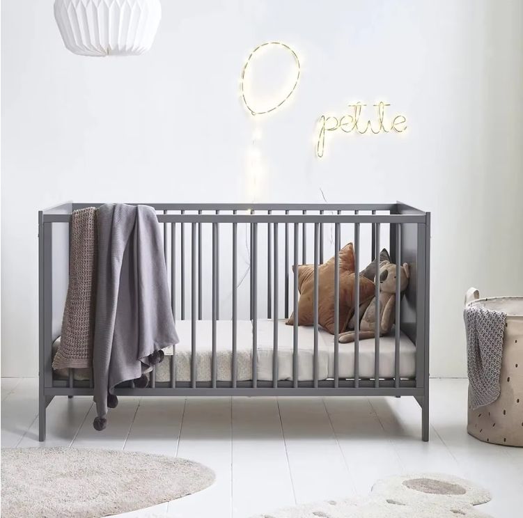 Modern Design Newborn Baby Cot Bed Solid Pine Wood Convertible Cribs with Storage Drawers
