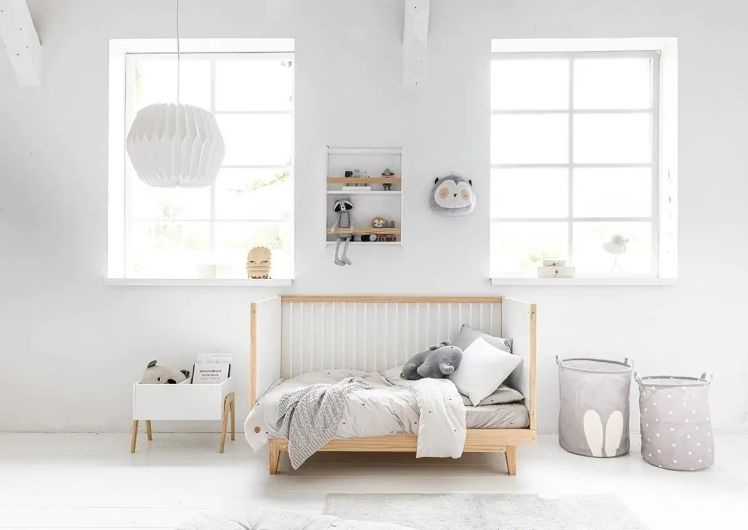 Modern Design Newborn Baby WoodConvertible Cribs with Seagrass Storage Drawers Safe Kids Furniture for Newborn Baby Cot Bed