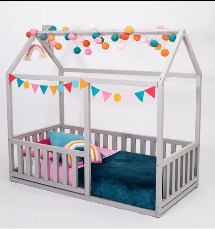 Factory price customized safe and reliable house type platform bed playhouse design baby bed for kids Montessori floor bed