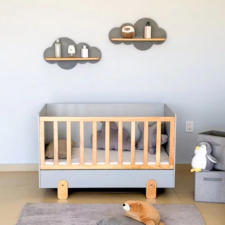Modern Natural Wood Convertible Baby Crib Solid Wood Beds & Cribs for Bedroom School & Hospital Use