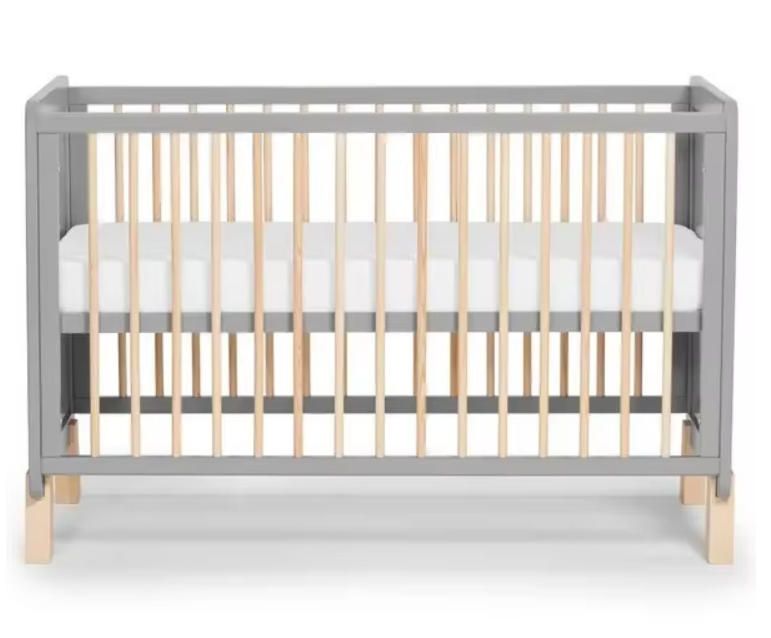 Solid Modern Natural Wood Convertible Baby Crib Durable Handcrafted Wood Construction European Design for Bedroom Hospital Use
