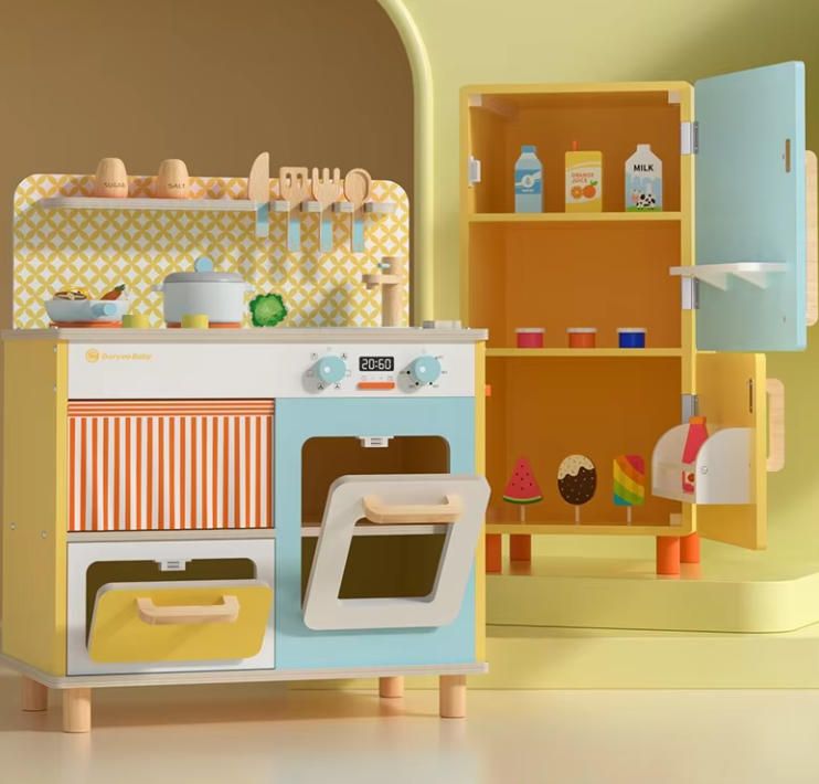 Multi-Functional Play House Simulation Wooden Kitchen Set Toy with Cooking Stove Doll and Room Layout for Role-Playing
