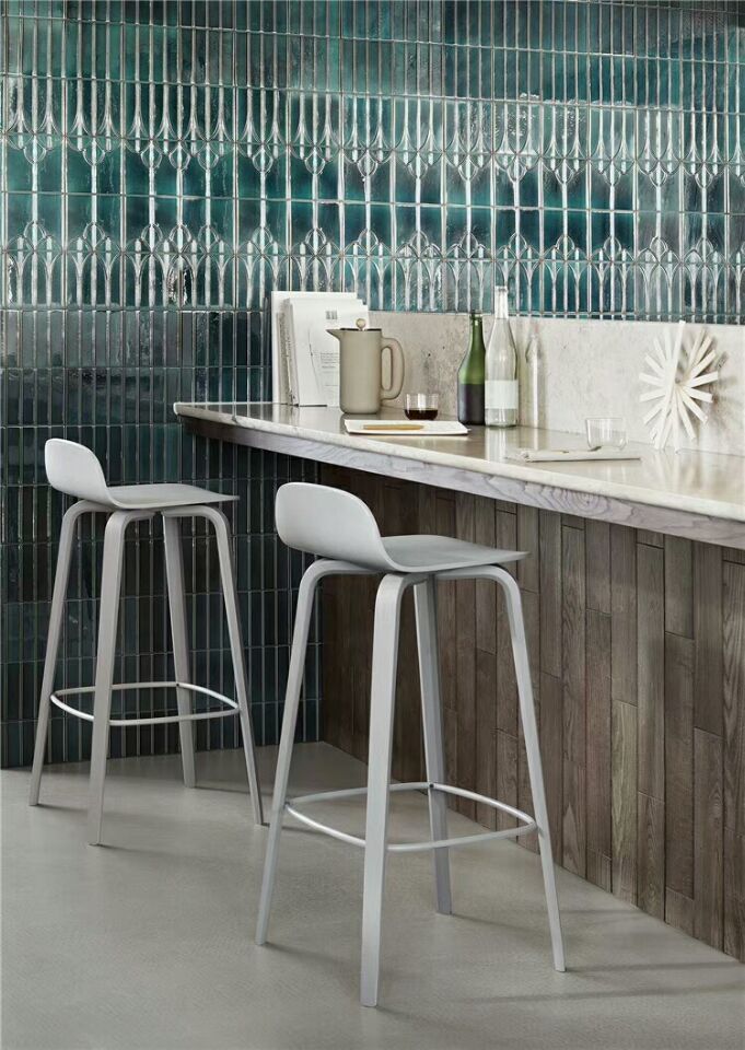 Profession factory supplier furniture wood modern solid wood bar stool cafe Bar Restaurant Barstool