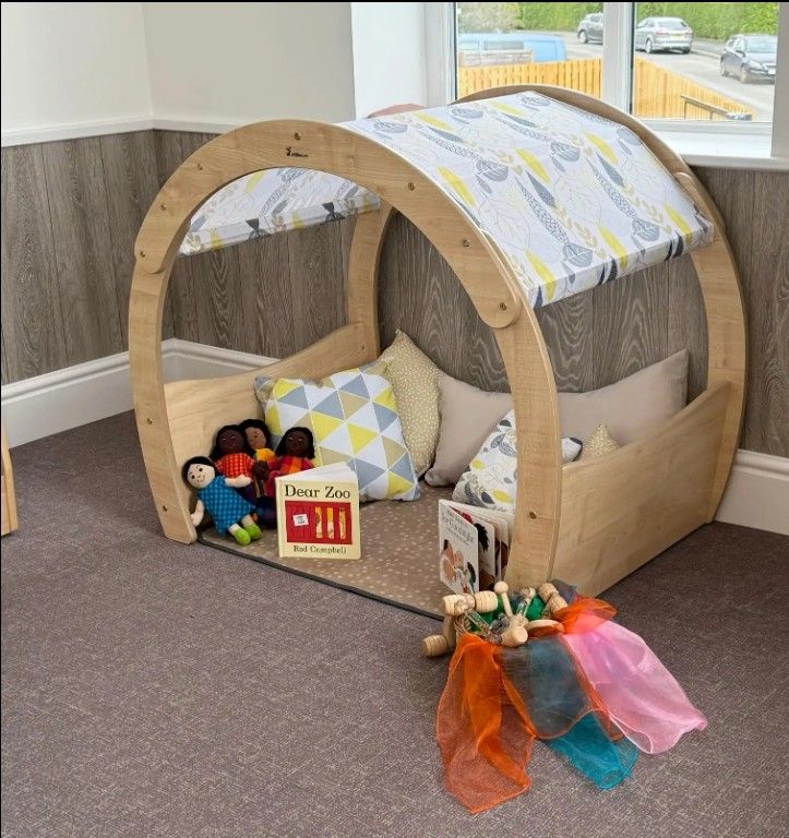 Cosy Cove Accessory Set for Kids Large Kindergarten Set Includes Autumn-Themed Climbing Frames