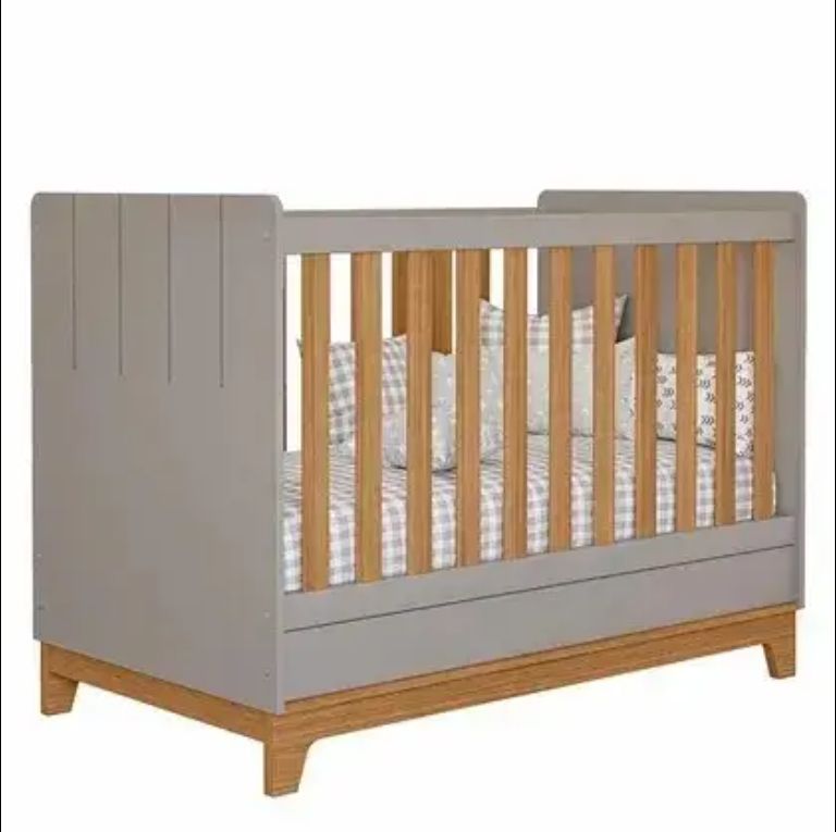 Modern Natural Oak Solid Wood Convertible Baby Crib European Design Style Cradle Bedroom School Hospital Use Dining Application