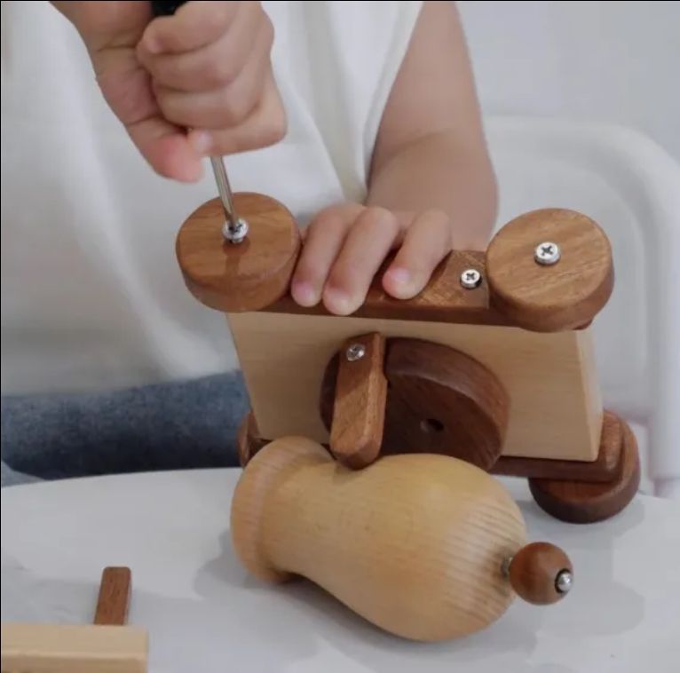 DIY Assembly Wooden Craft Toys for Kids Ancient Chariots Gravity Catapults Firing Cannons
