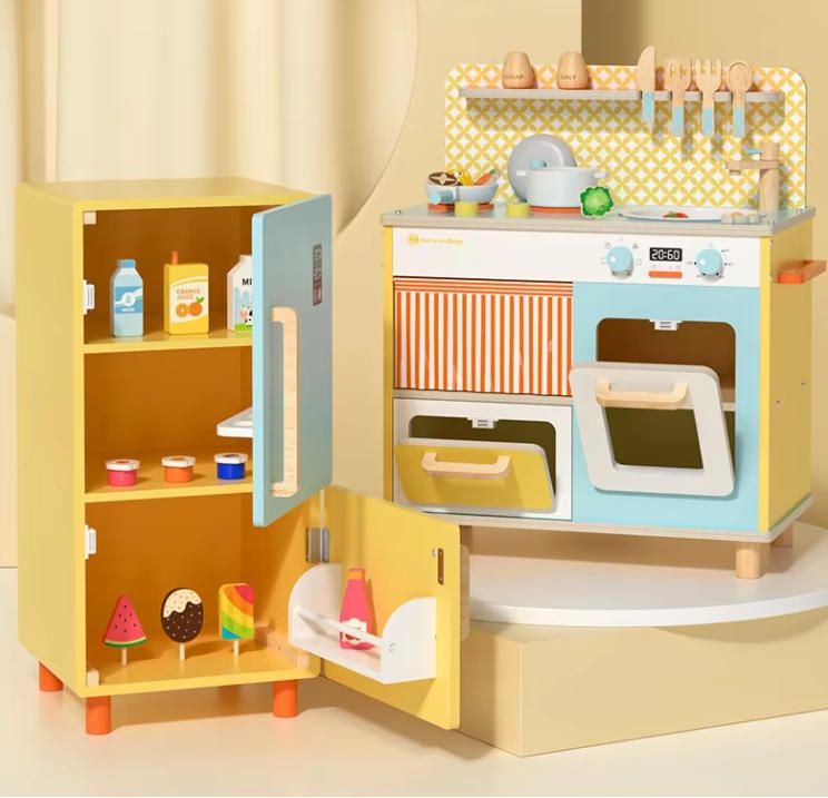 Multi-Functional Play House Simulation Wooden Kitchen Set Toy with Cooking Stove Doll and Room Layout for Role-Playing