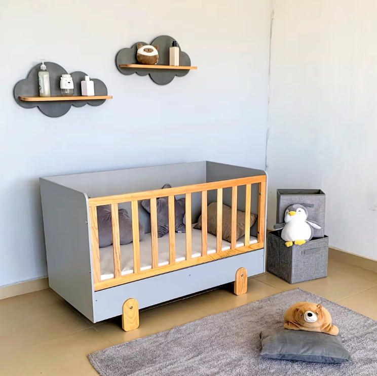 Modern Natural Wood Convertible Baby Crib Solid Wood Beds