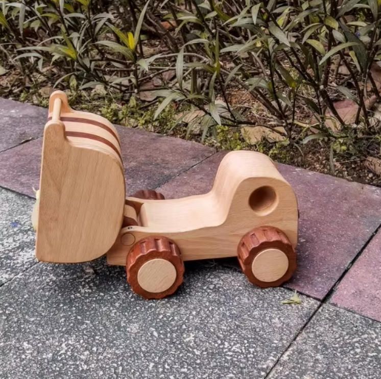Children's Wooden Dump Truck Toy 3-Size Construction Vehicle for Soil Transport Woodcarving Craft for Boys