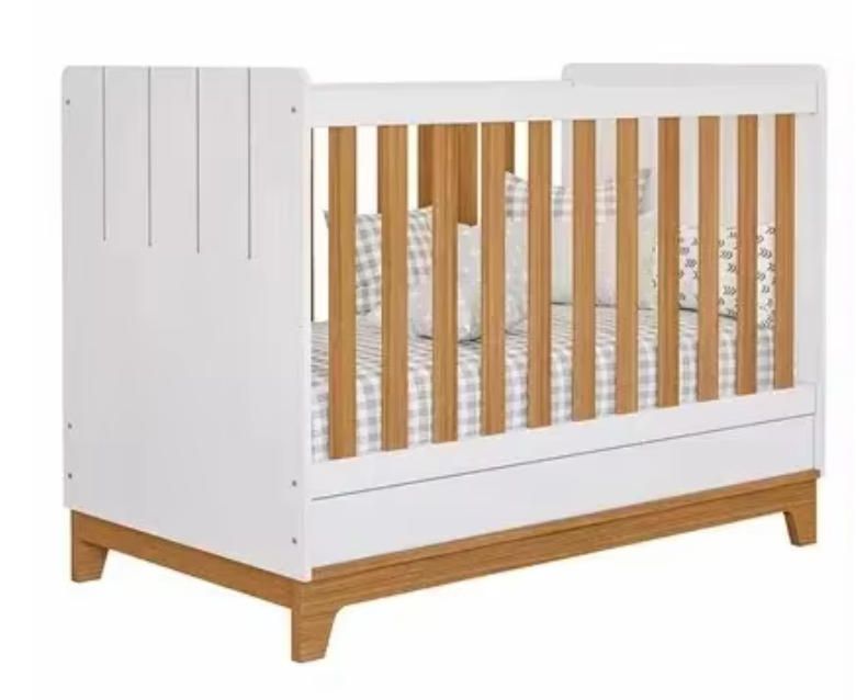 Solid Wood Convertible Baby Crib in Modern Natural Oak for Bedroom School