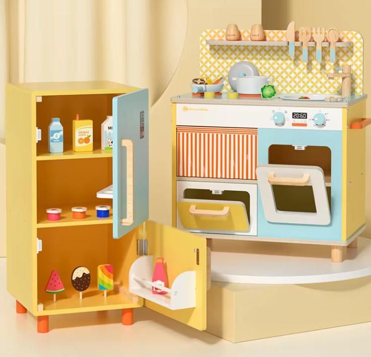 Multi-Functional Play House Simulation Wooden Kitchen Set Toy with Cooking Stove Doll and Room Layout for Role-Playing