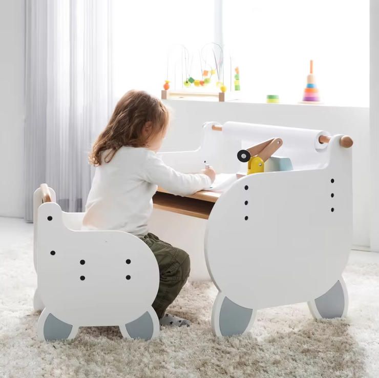 Modern Design Kindergarten Cartoon Children's Desk and Chair Set Writing Desk Solid Wood Primary School Students Study Desk